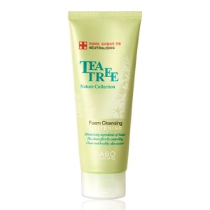 "DABO" Осветляющая пенка Whitening FoamCleansing TeaTree с маслом чайного дерева    