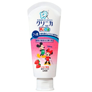 LION Зубная паста детская "kids sukkiri peach" вкус клубники 1-8 лет, 60г