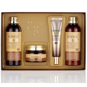 EUNYUL Набор с экстрактом слизи улитки 520 мл (Toner 200ml+Emulsion 200ml+Eye Cream 40ml+Cream 80ml)