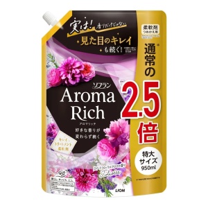 LION Кондиционер для белья "Soflan Aroma Rich Juliette" с ароматом натуральных масел, 950мл